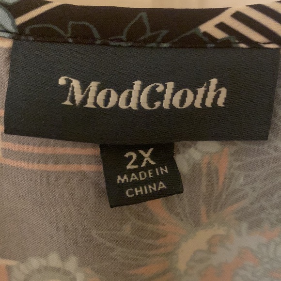 ModCloth printed sleeveless blouse - Picture 3 of 3